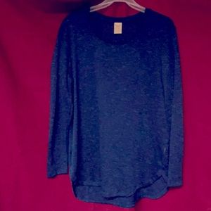 I’m selling a faded glory t shirt.